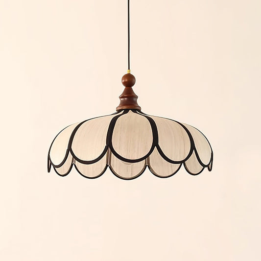 Pendant lamp in dining room setting — scalloped shade | Casa Norex