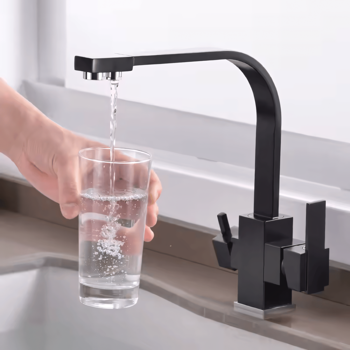 Meridian 3-Way Filtered Kitchen Faucet — 3-way filtered water system | Casa Norex