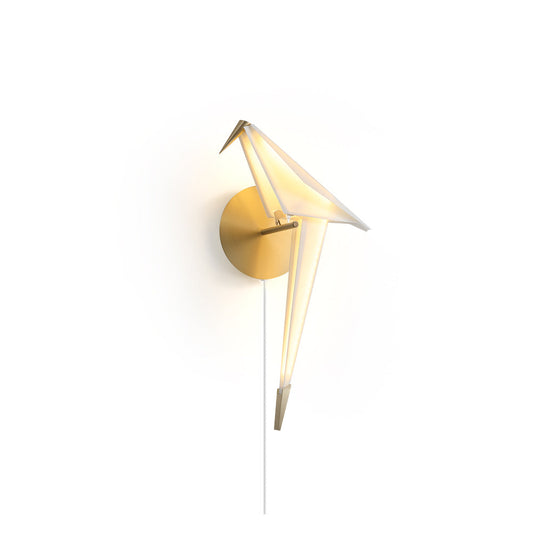 Perching Bird A wall lamp in bedroom corner - Casa Norex