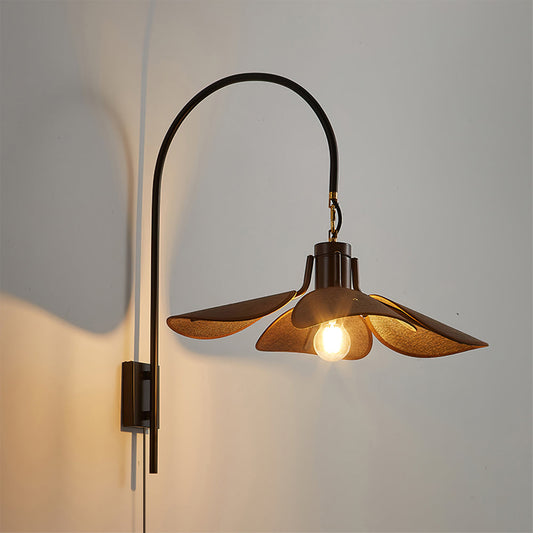 Riankh wall lamp in bedroom warm ambient setting - Casa Norex
