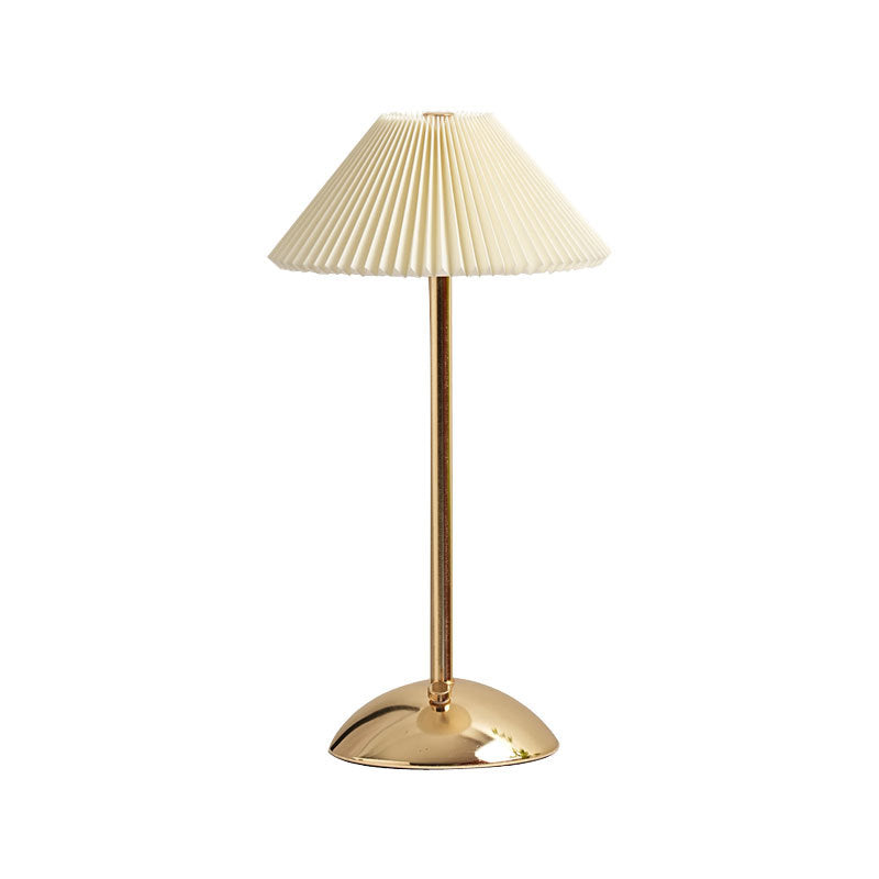 Table Lamp mounting detail view — pleated fabric shade on iron base 2 | Casa Norex