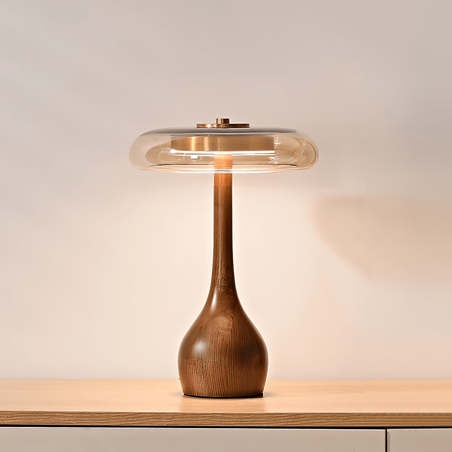Table lamp in modern living room — warm amber glow | Casa Norex