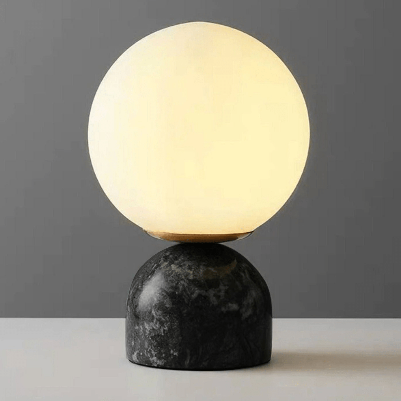 Close-up of marble veining on table lamp base | Casa Norex