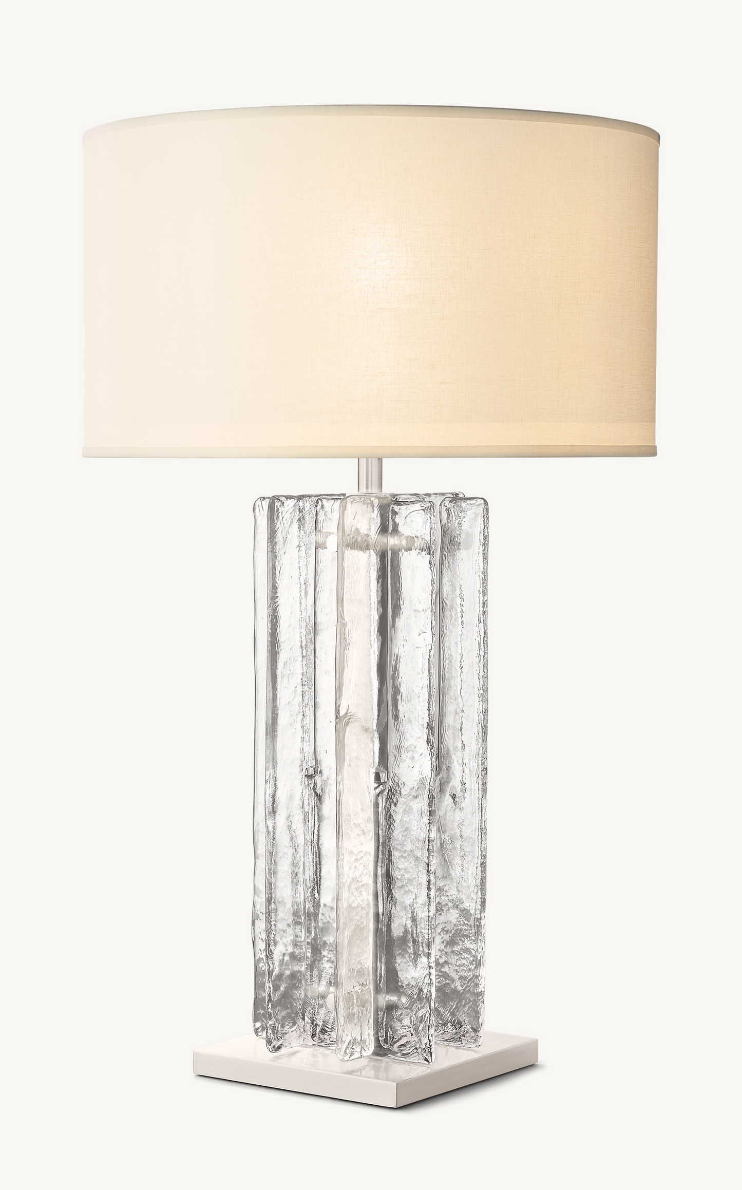 Lattice table lamp lit at night — Casa Norex