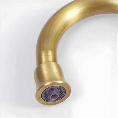 Claritas Kitchen Faucet valve detail — Matte Black finish — Casa Norex