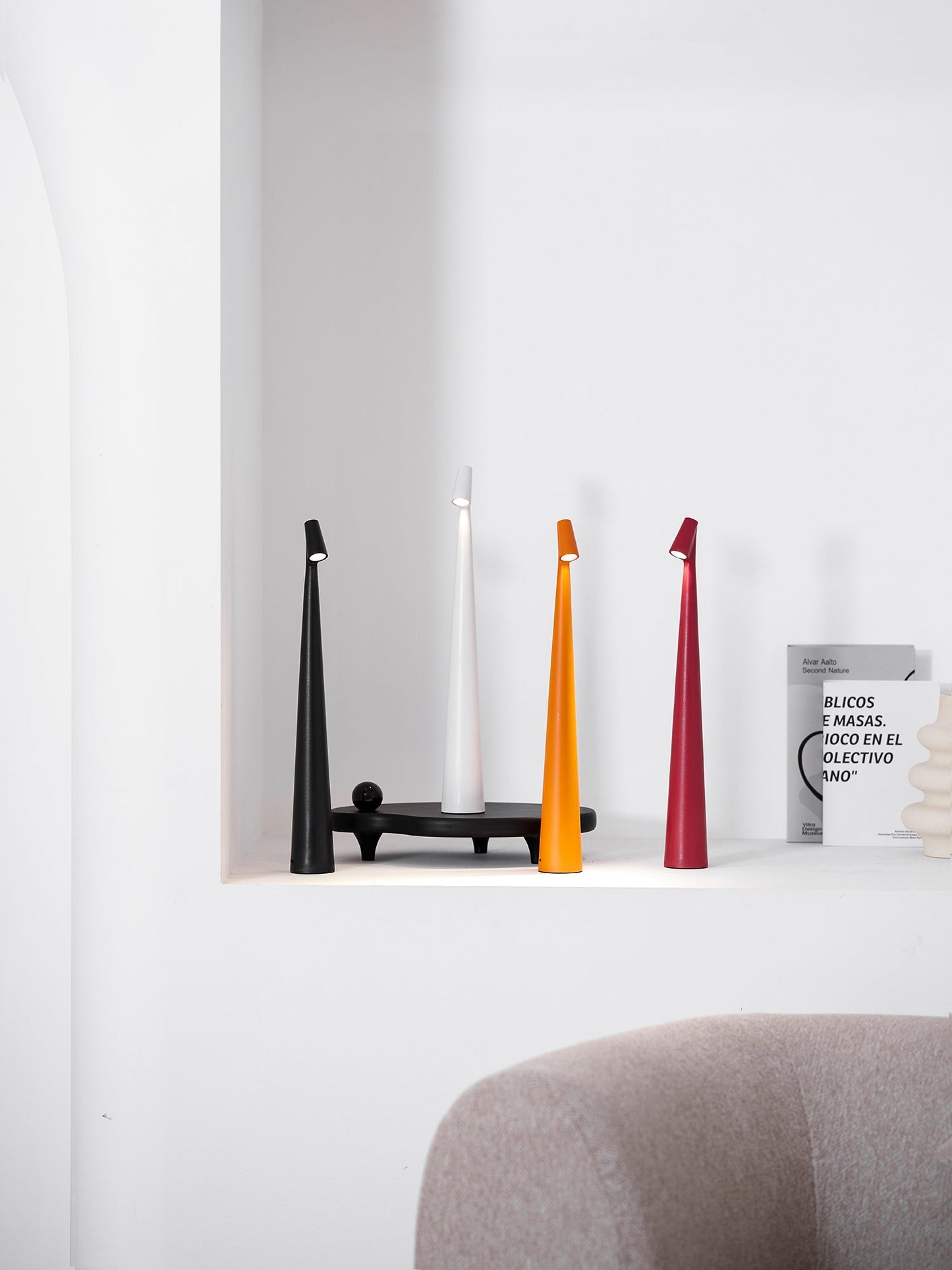 Africa Built-in Battery Table Lamp