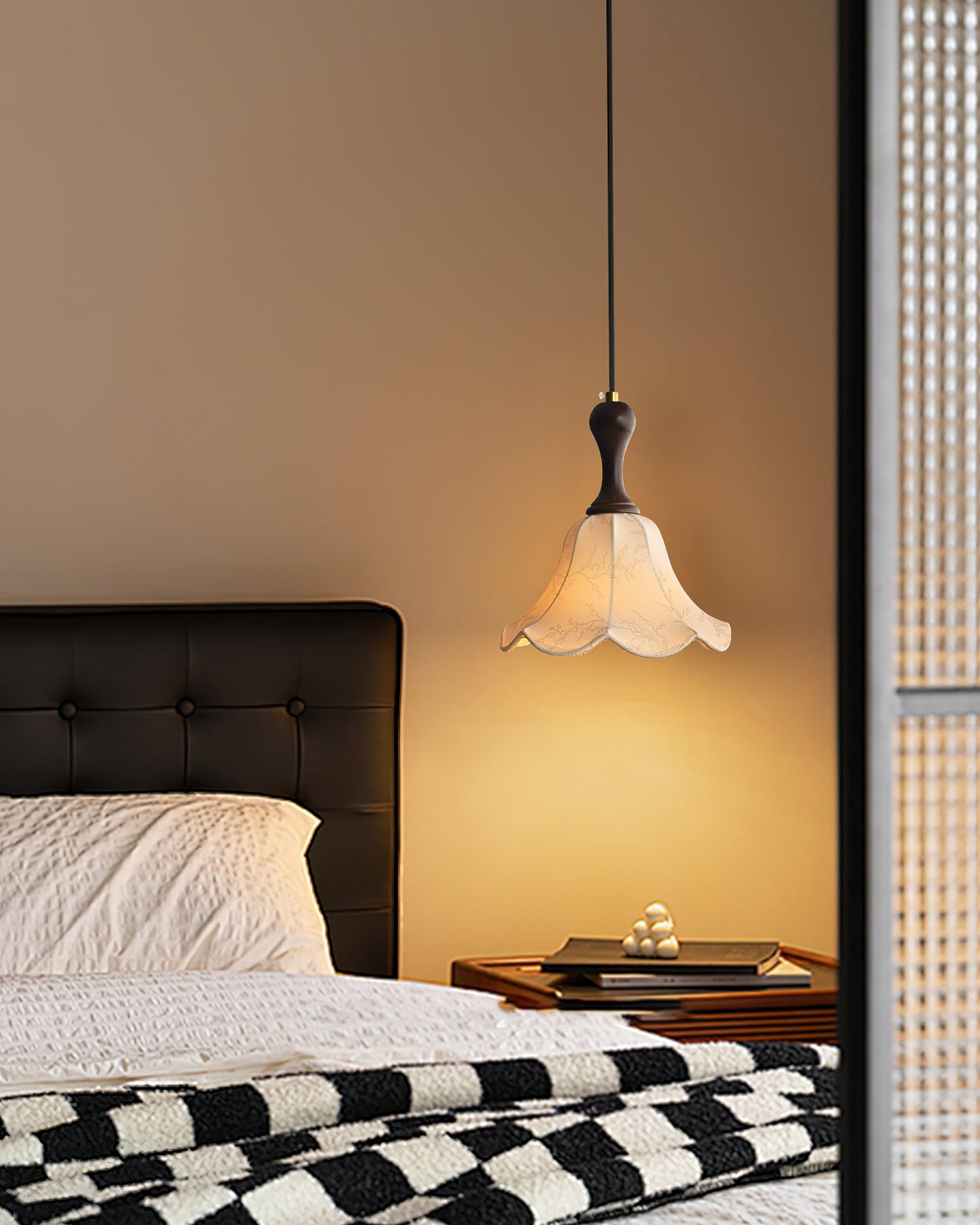 Agnes Pendant Light