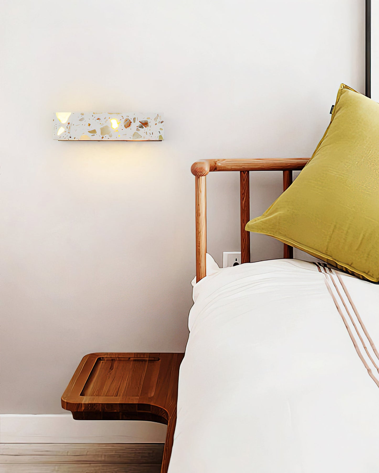 Andre Wall Lamp