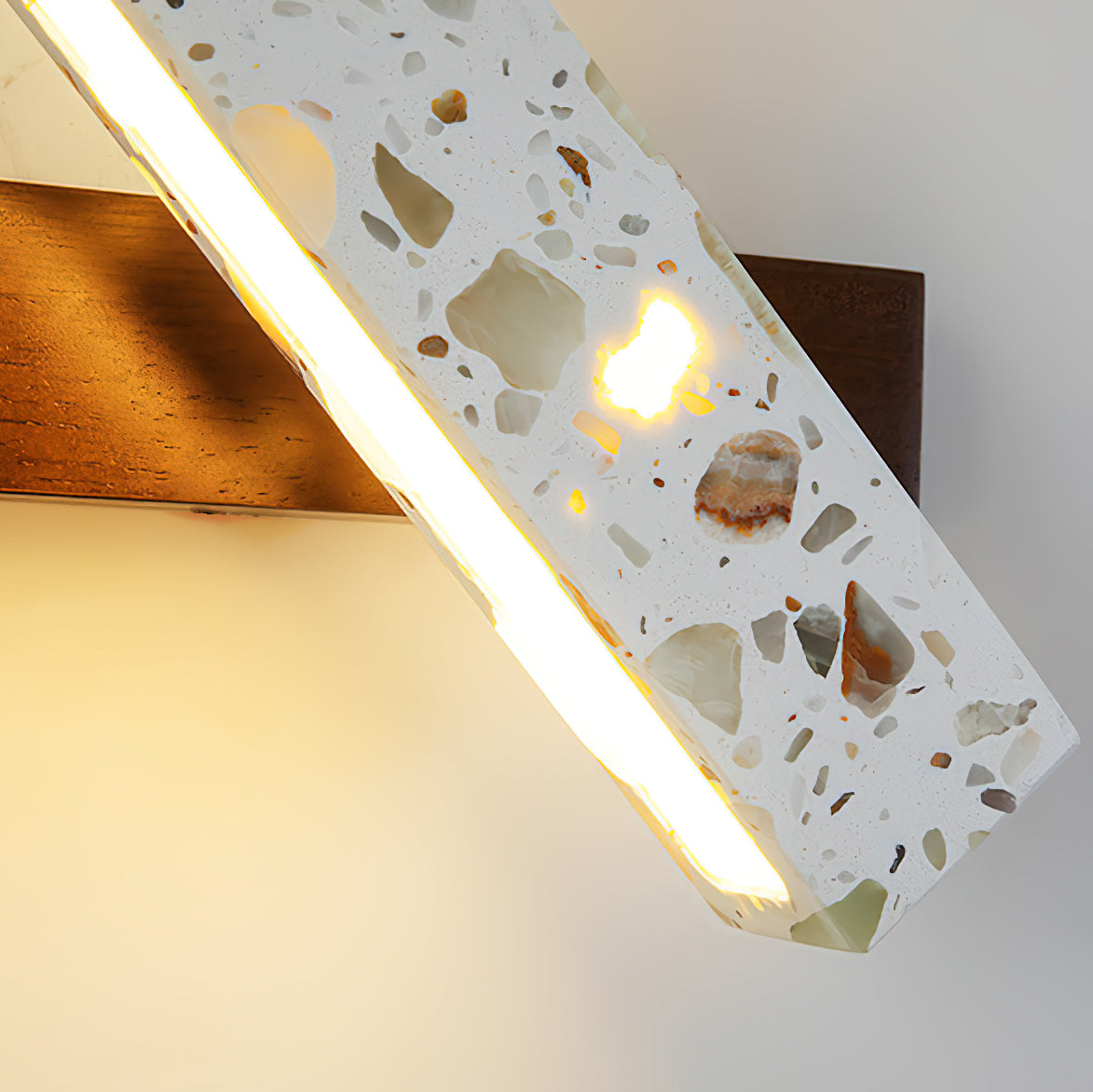 Andre Wall Lamp