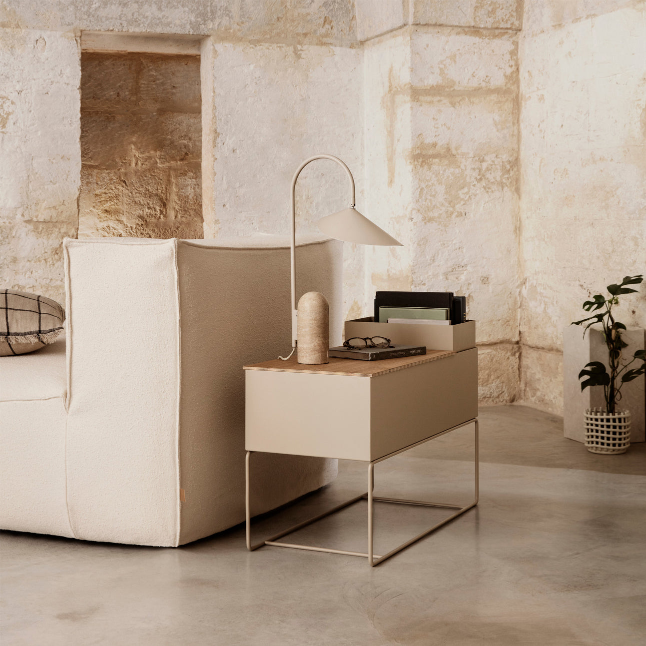 Mono Table Lamp
