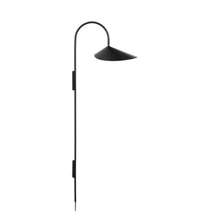Slim metal body close-up - Stella plug-in wall lamp by Casa Norex
