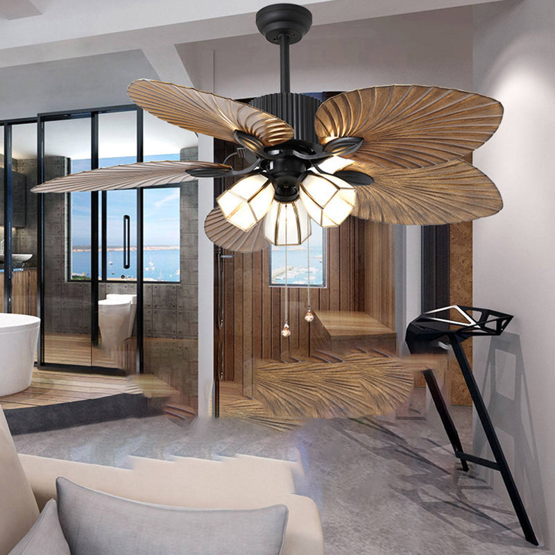 Retro hexagonal glass fan light in living room setting — three-light design | Casa Norex
