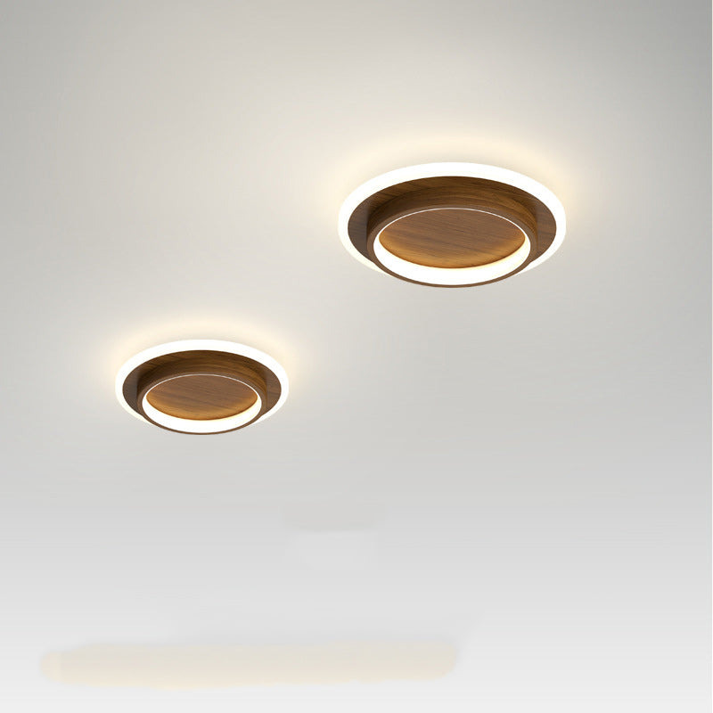 Close-up of iron frame and acrylic diffuser on flush mount | Casa Norex