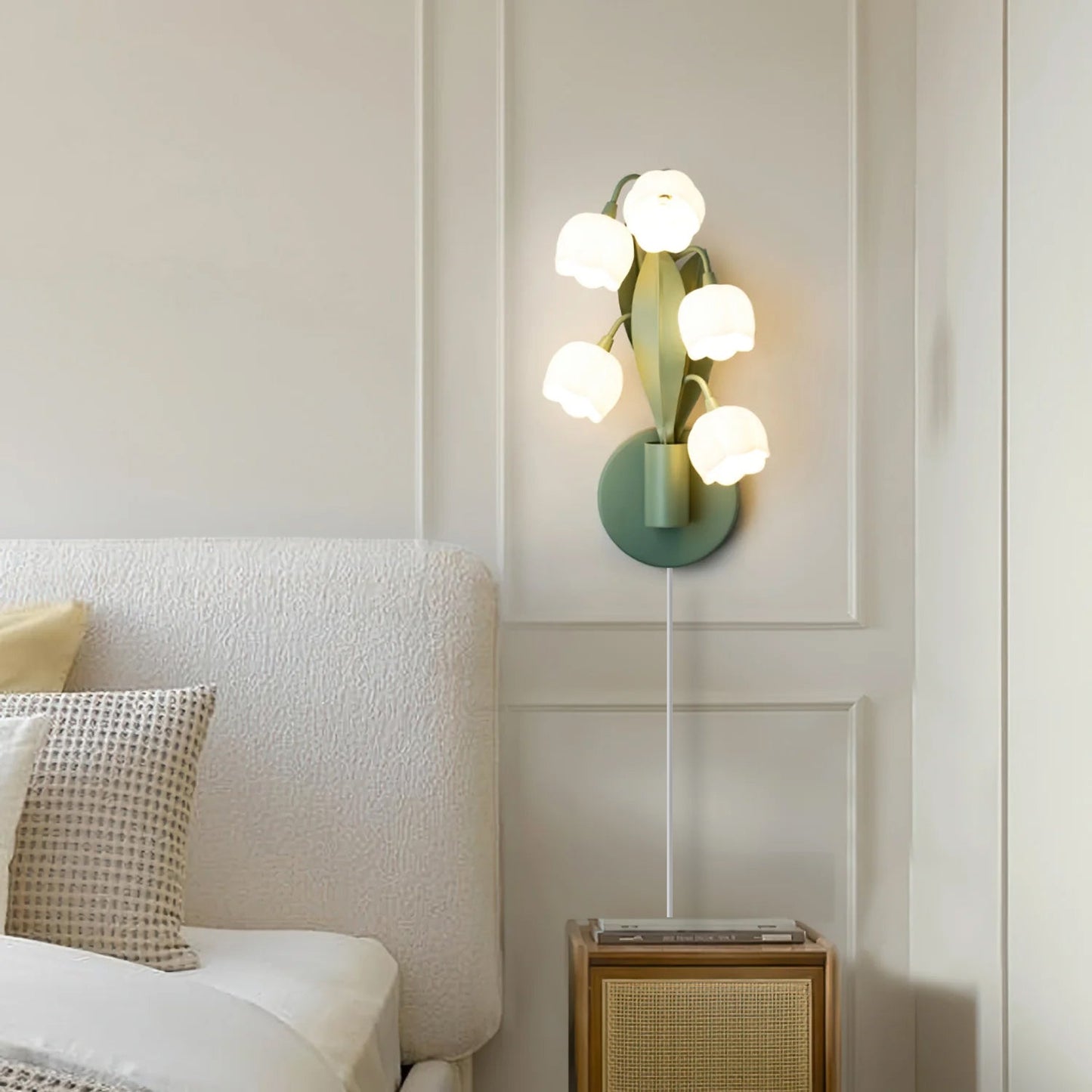 Bell Orchid wall lamp green leaf stem detail - Casa Norex
