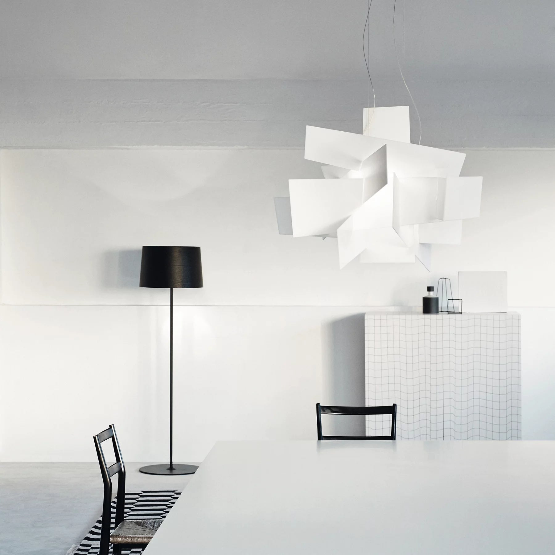 Modern statement chandelier lighting — Casa Norex