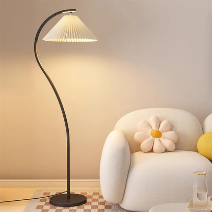Tove floor lamp gold colorway - 155cm adjustable head - Casa Norex