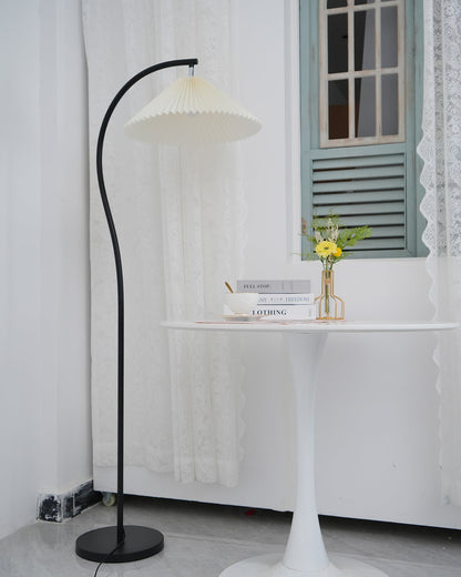 Tove floor lamp base detail - sturdy metal body - Casa Norex