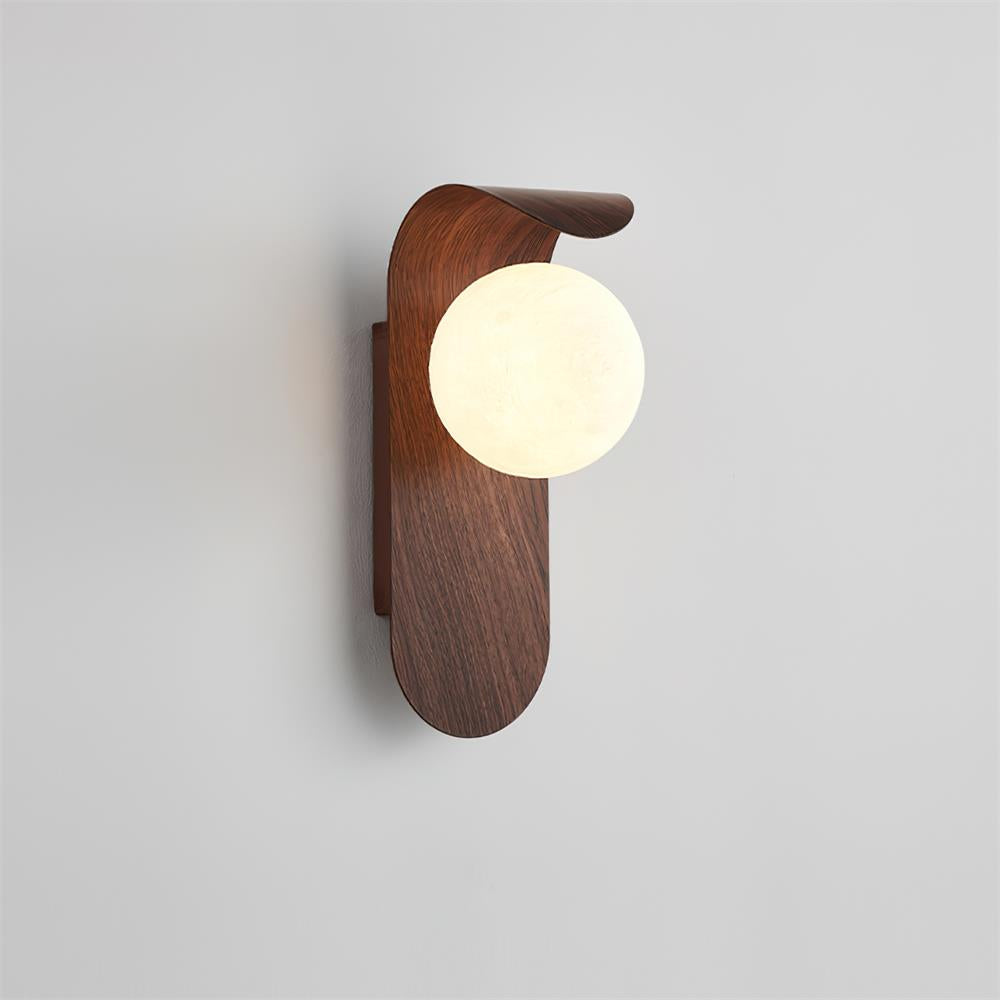 Wood-finish wall sconce with frosted glass globe | Casa Norex