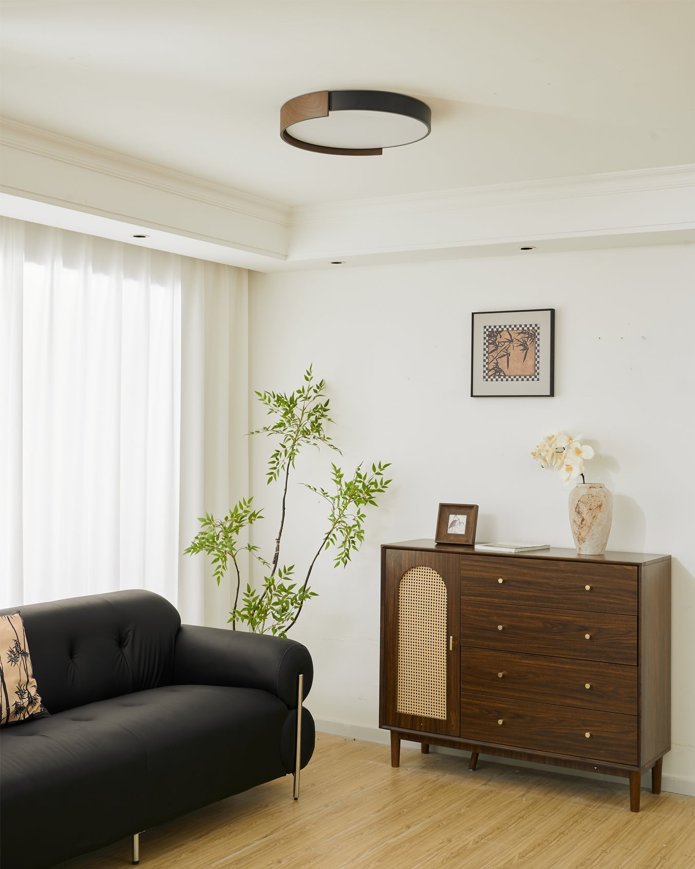 Claxy Ceiling Light