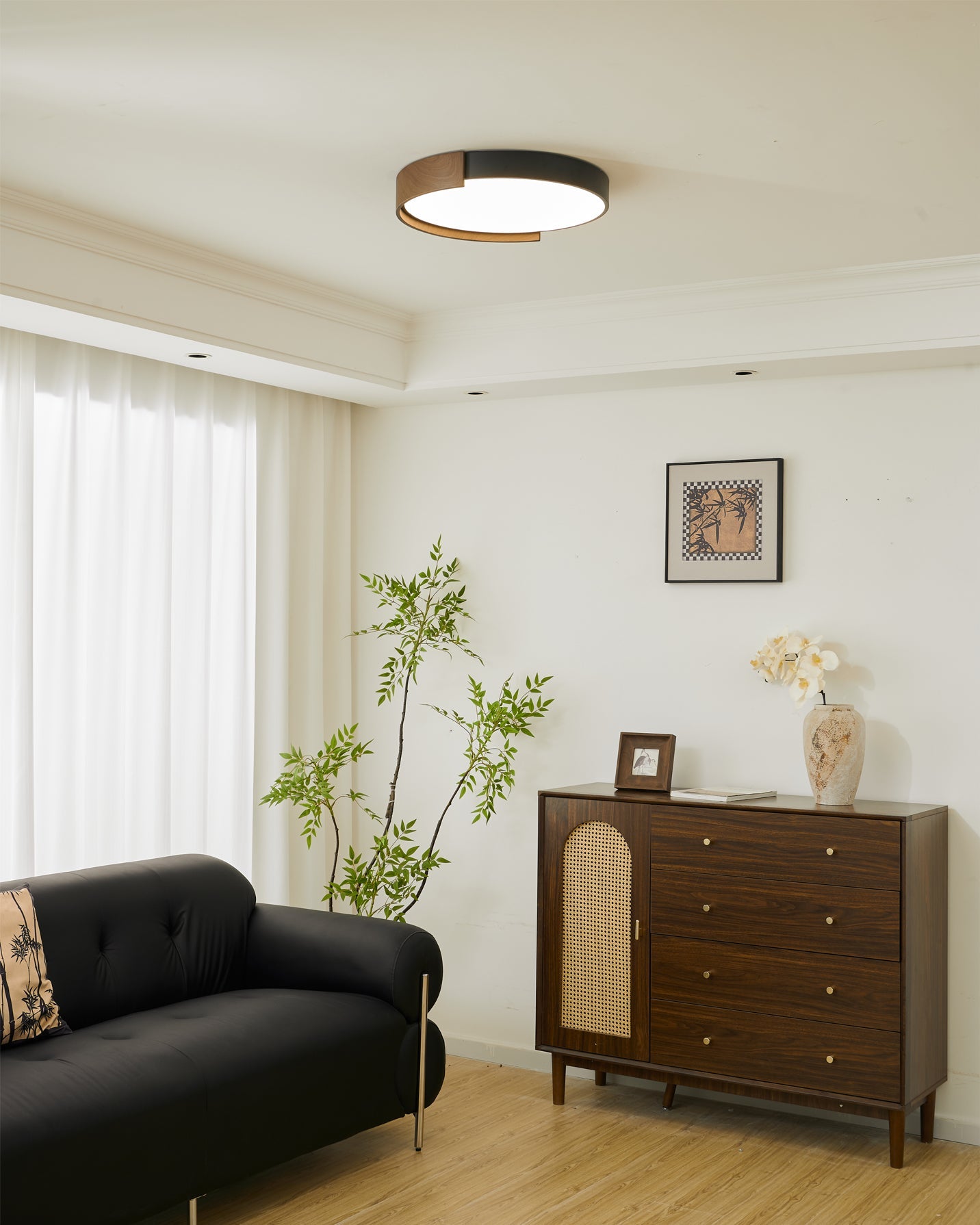 Claxy Ceiling Light