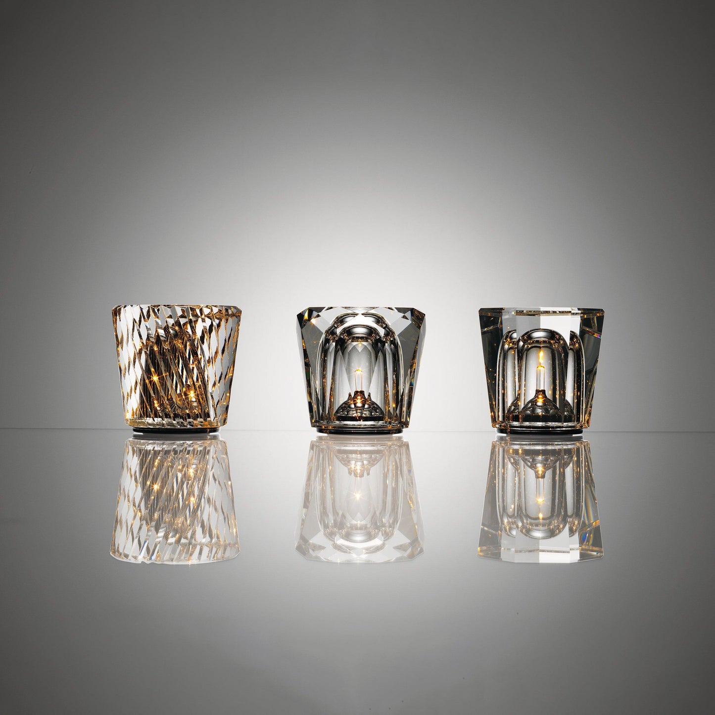 Crystal Diamond Table Lamp (built-in battery)