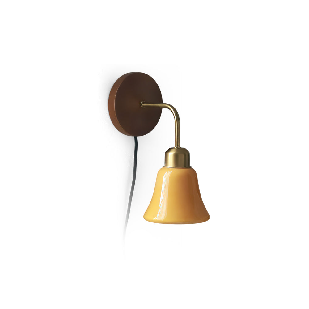 Daphne wall sconce in bedroom - retro mid-century design - Casa Norex
