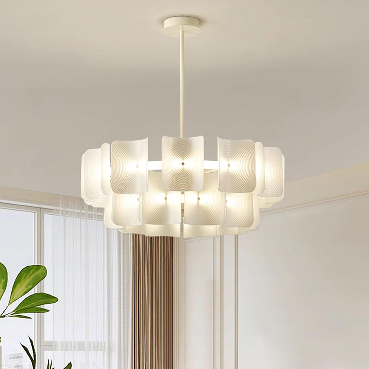 Modern acrylic statement chandelier — Casa Norex