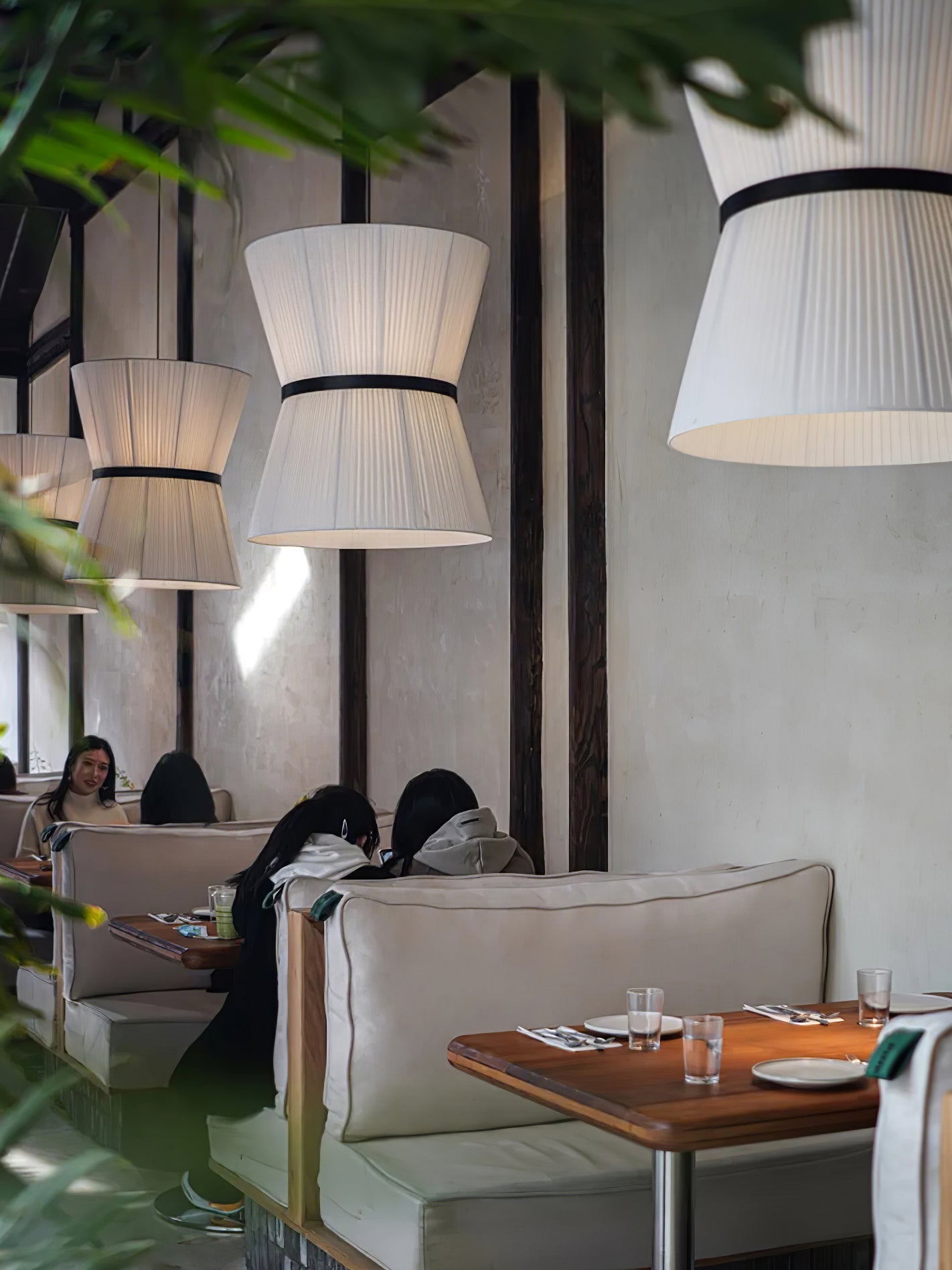 Folie Pendant Light