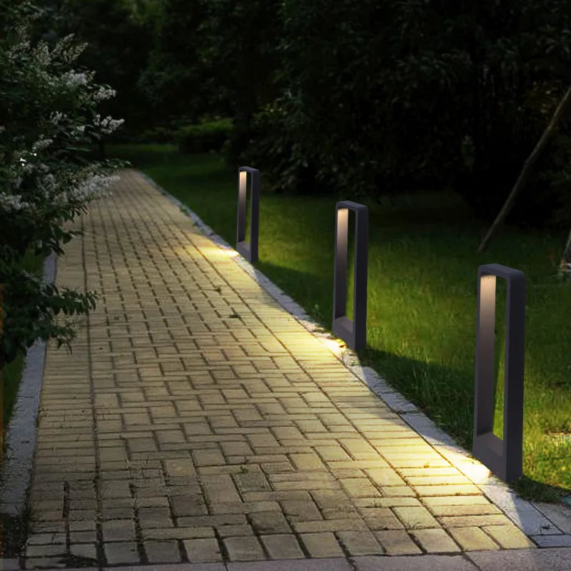 Solari Aluminum Garden Bollard Light 60cm and 80cm size comparison — Casa Norex