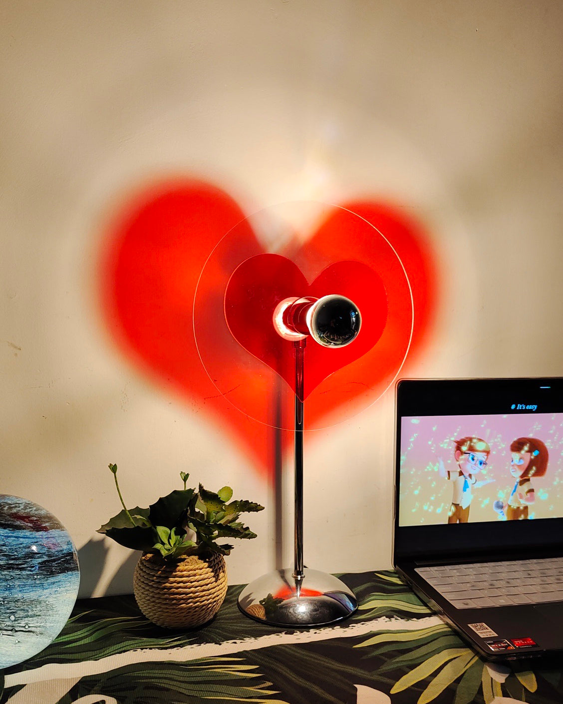 Heart Atmosphere Table Lamp