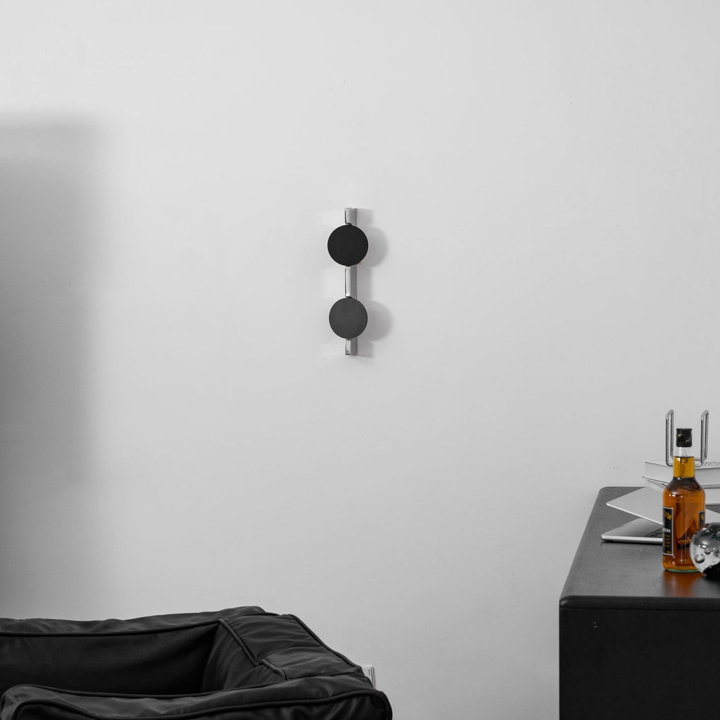Kinetic Shadow Wall Lamp