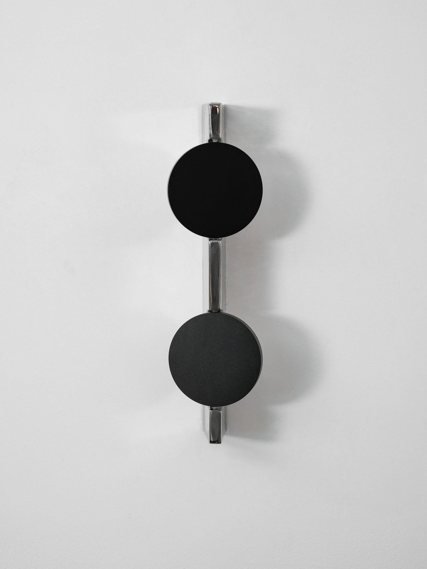 Kinetic Shadow Wall Lamp