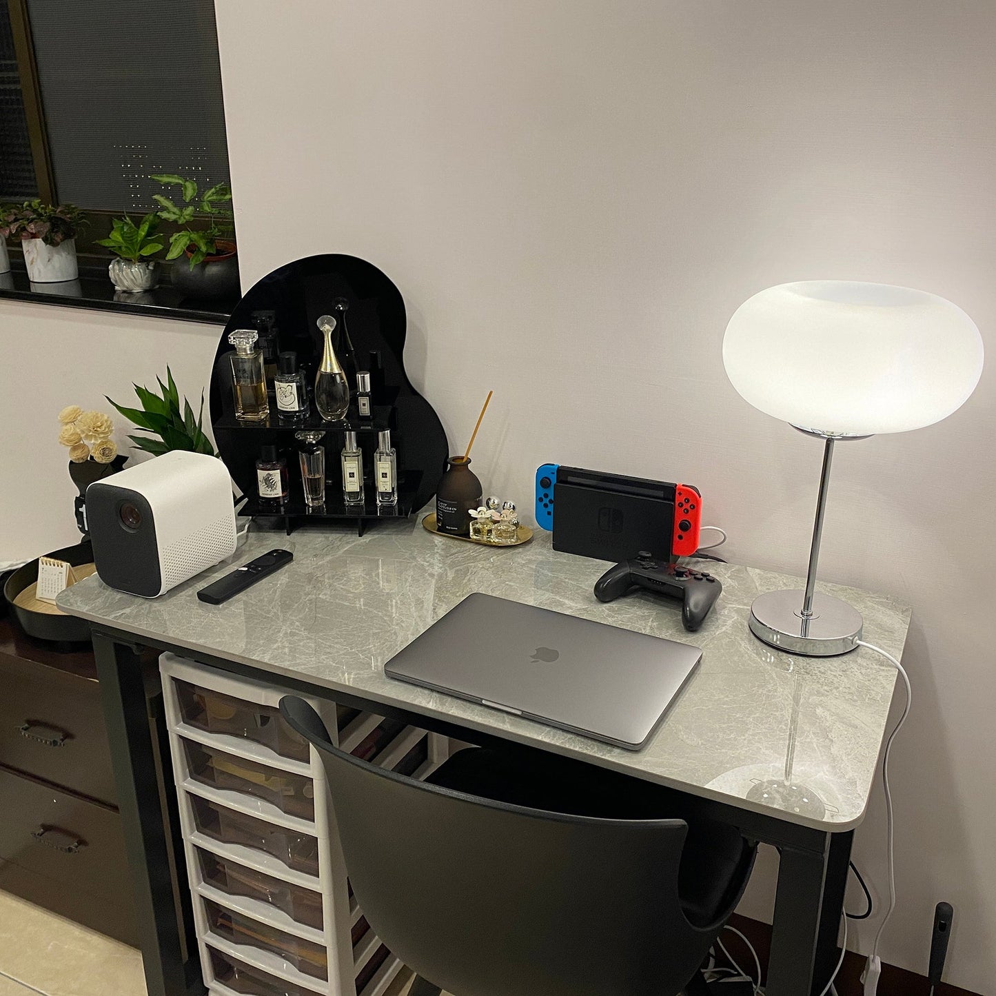 Lumi Table Lamp