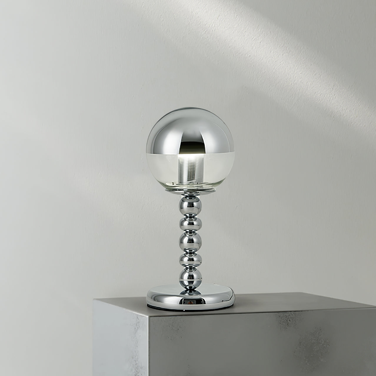 Mirrorball Table Lamp