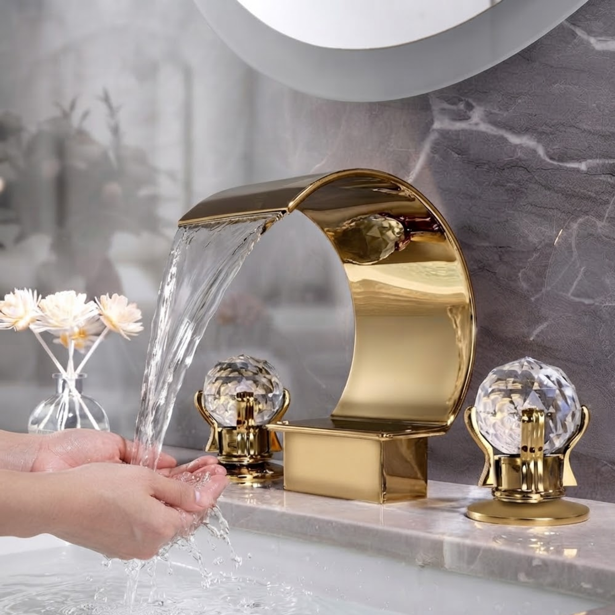 Crystalline Tub Faucet spray head detail — Brushed Nickel finish — Casa Norex