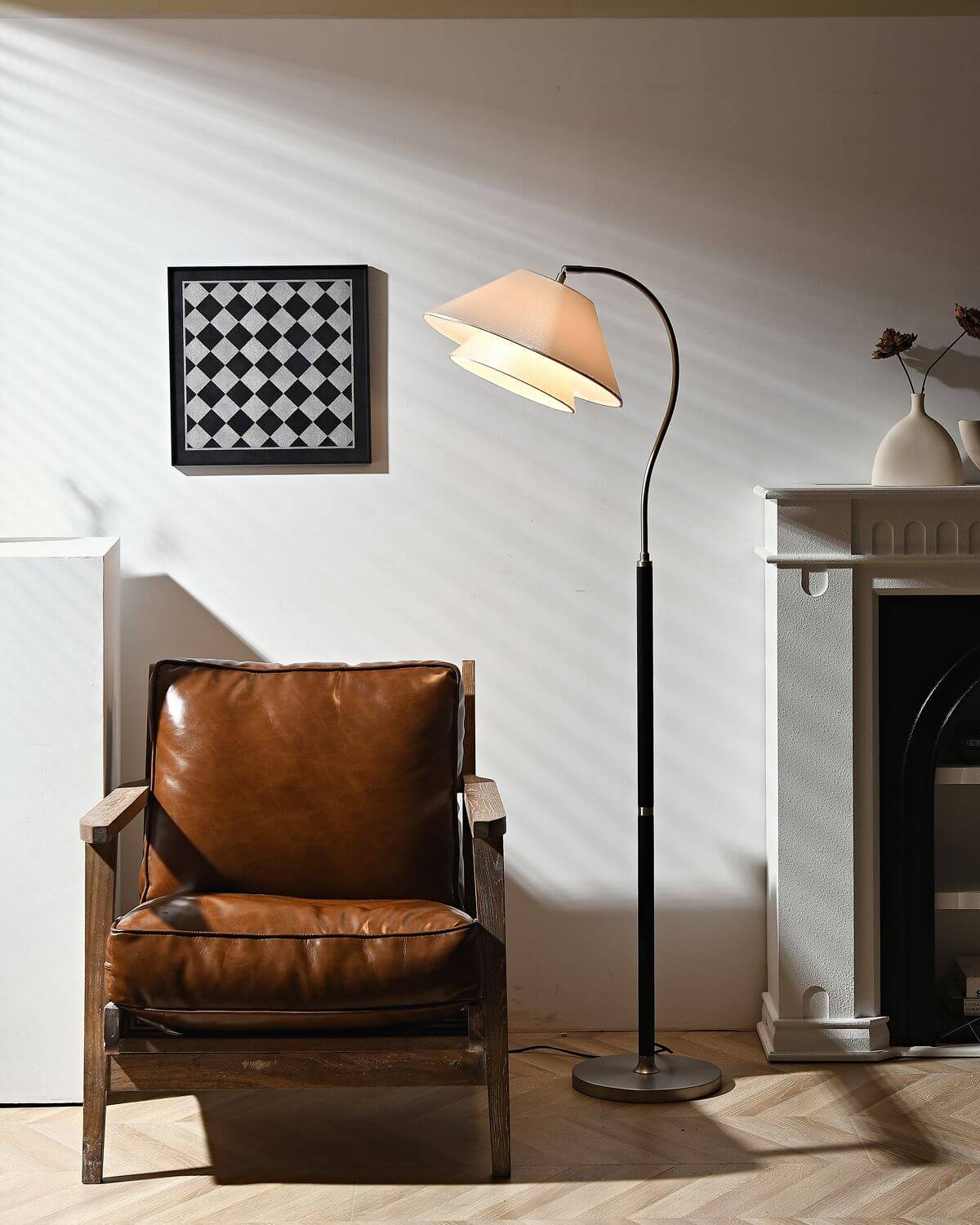 Aurelia floor lamp shade layering close-up — Casa Norex