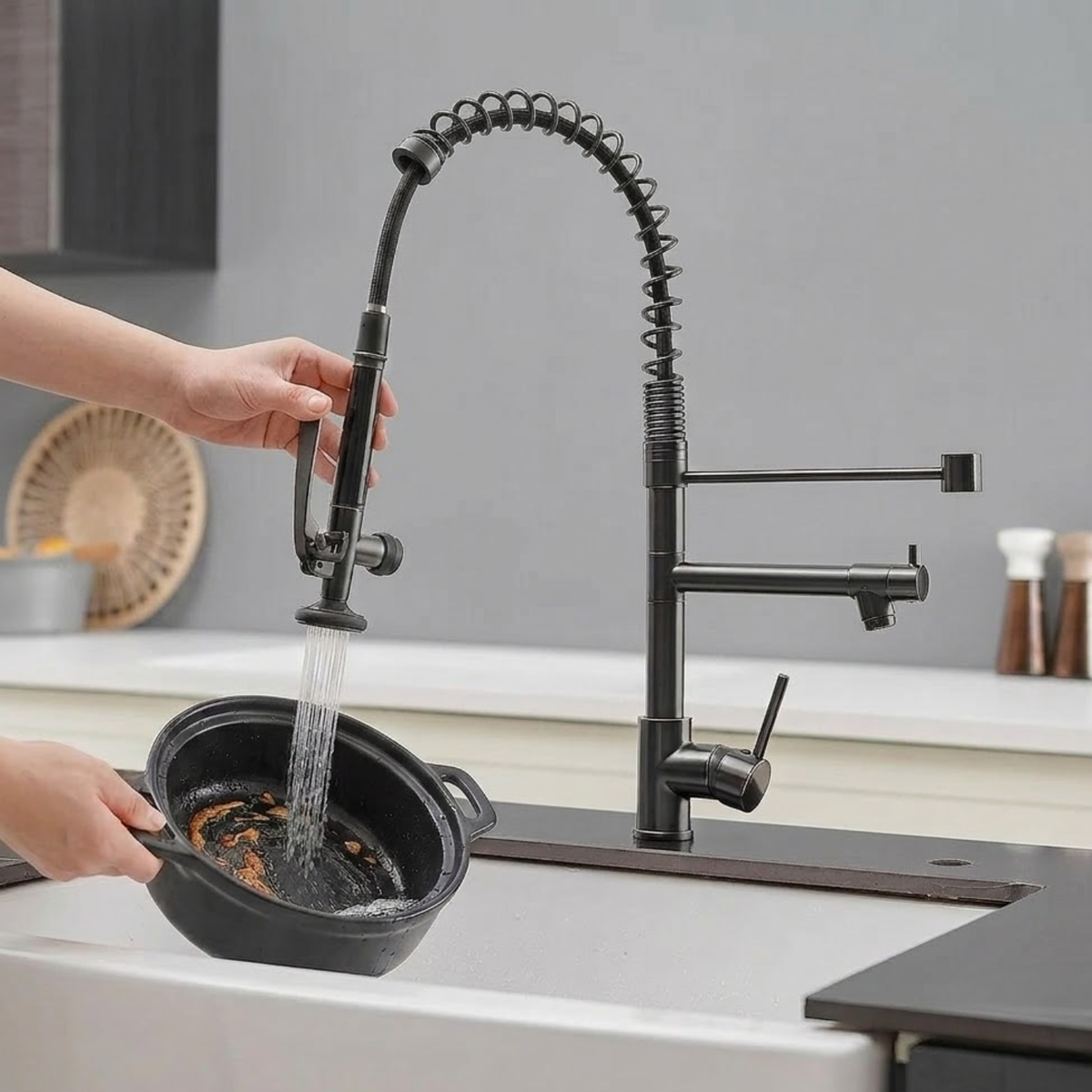 Kingswood Pull-Out Kitchen Faucet — 2-mode pull-out sprayer with lock bar, angled view | Casa Norex