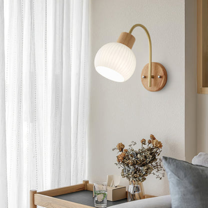 Petaluma Wall Lamp