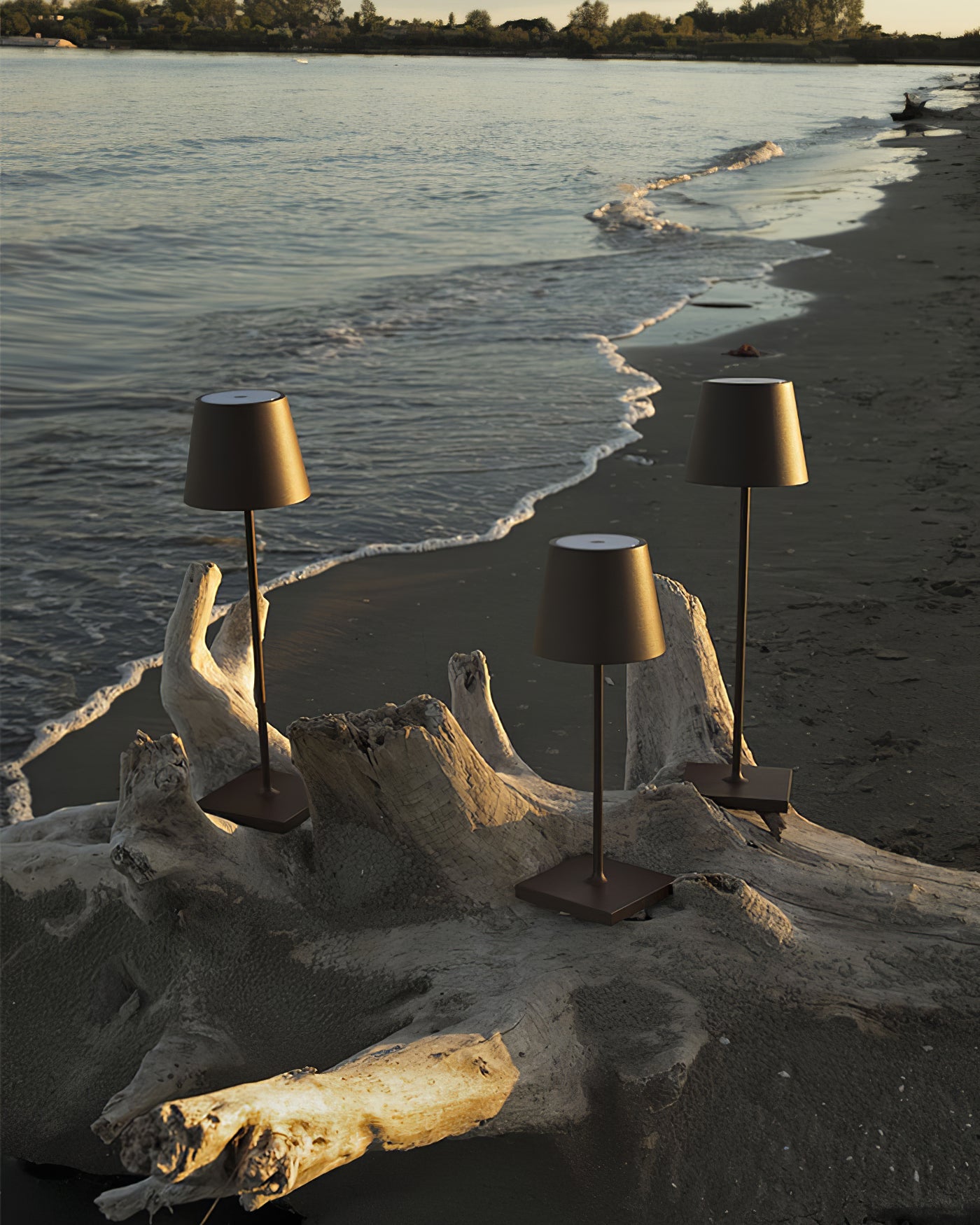 Doku Built-in Battery Table Lamp