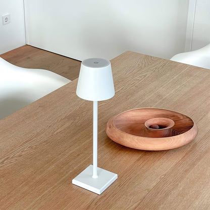 Doku Built-in Battery Table Lamp