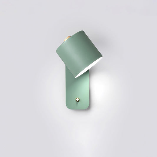 Wall lamp in bedroom setting — reading light angle | Casa Norex
