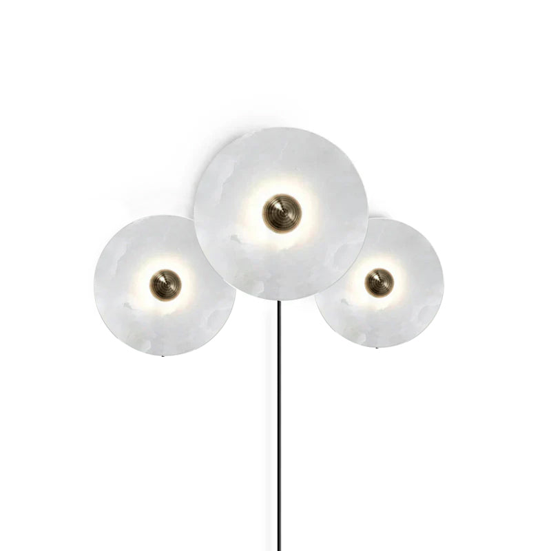 Natural alabaster disc veining close-up - combination wall lamp by Casa Norex
