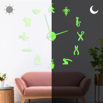 Giant DIY Numeral Wall Clock antique-style numeral detail — Casa Norex