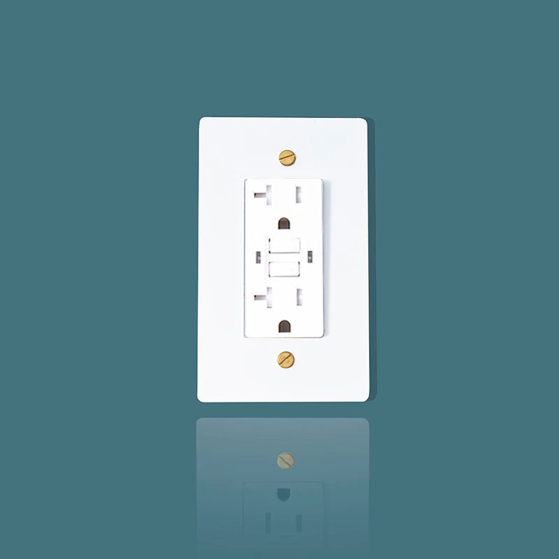 20A wall outlet in White Gold finish — GFCI protection | Casa Norex