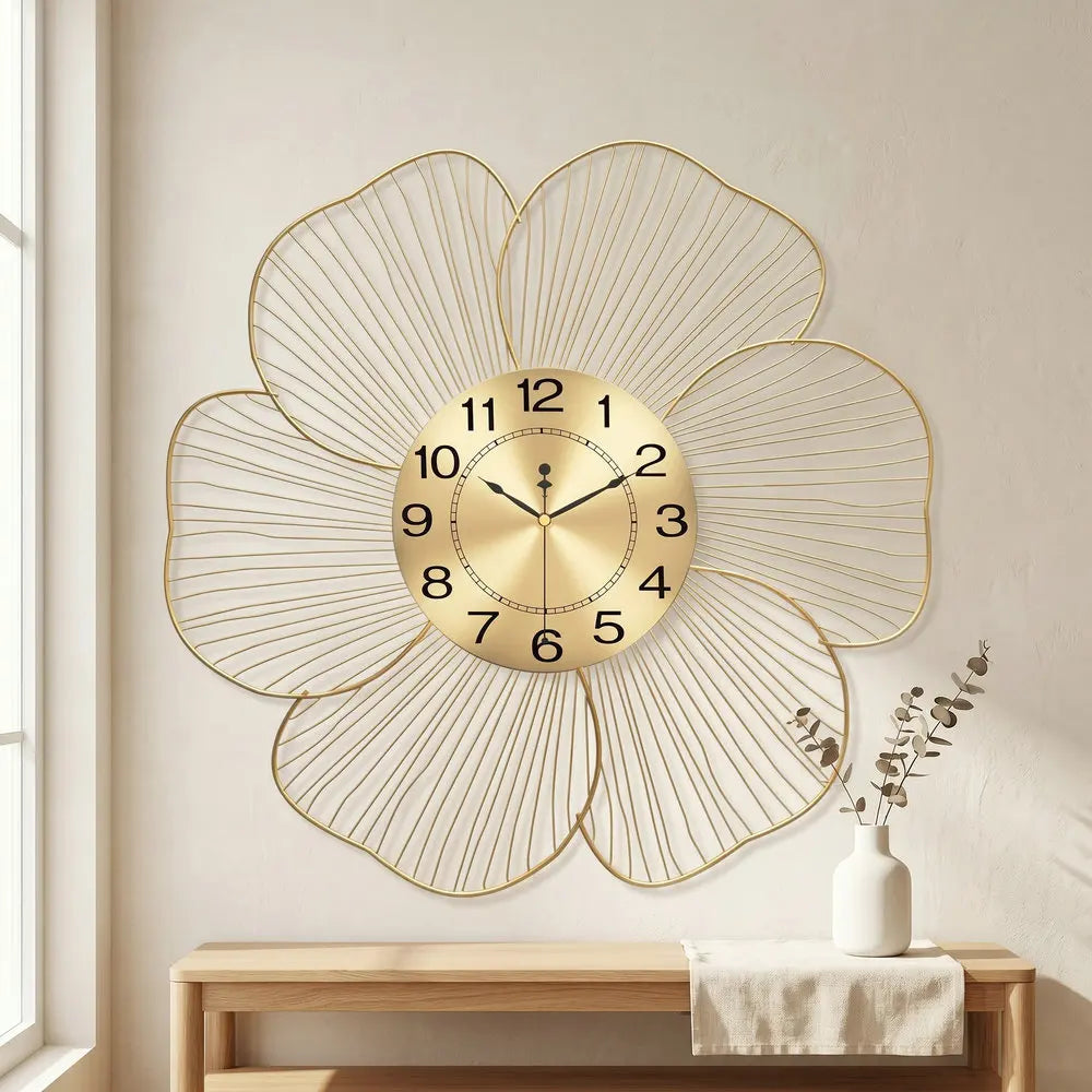 Metal Flower Wall Clock detail view 2 — Casa Norex