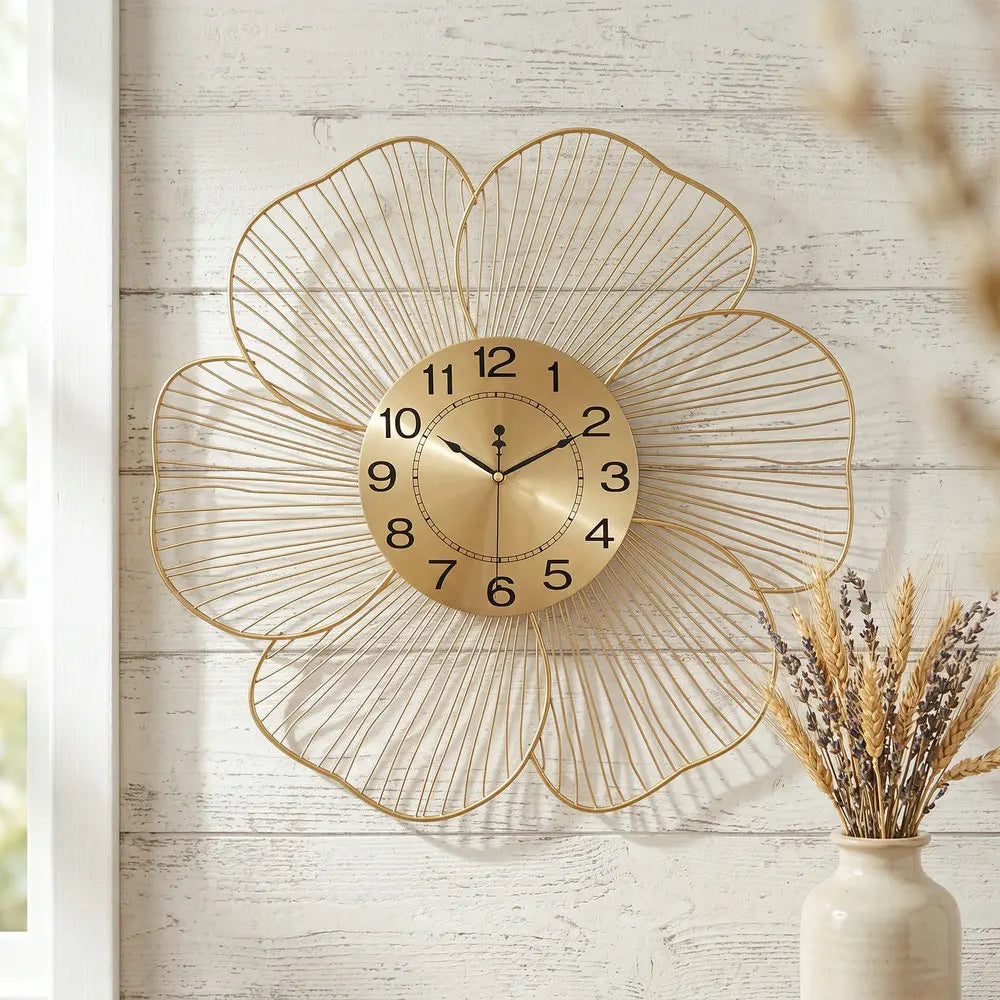 Metal Flower Wall Clock detail view 1 — Casa Norex