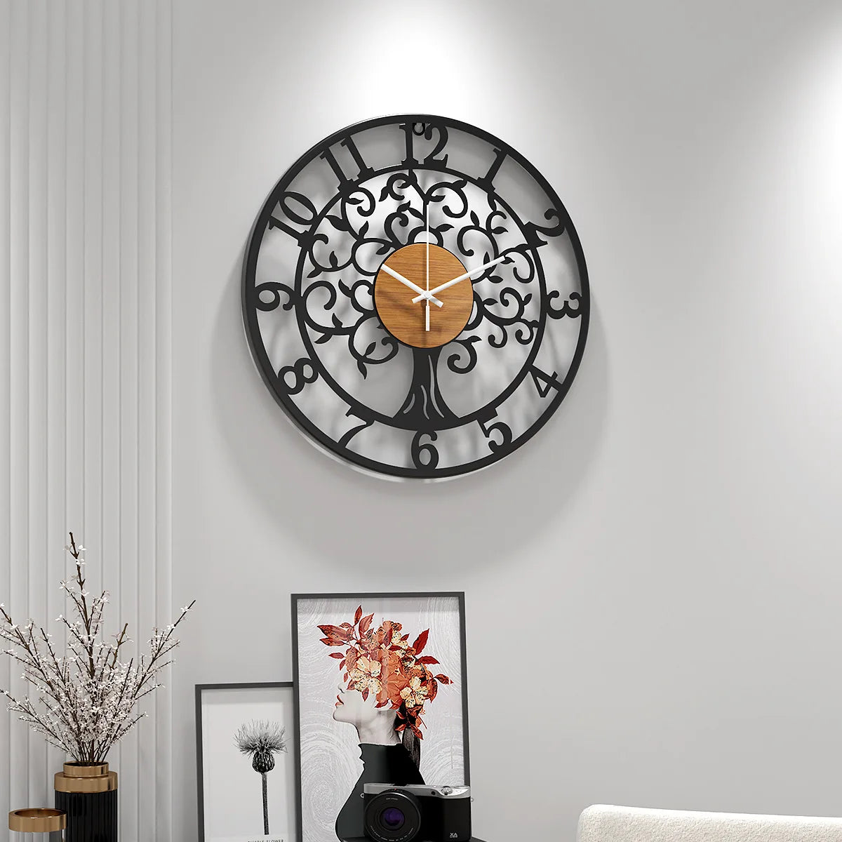 Life Tree Iron Wall Clock detail view 3 — Casa Norex