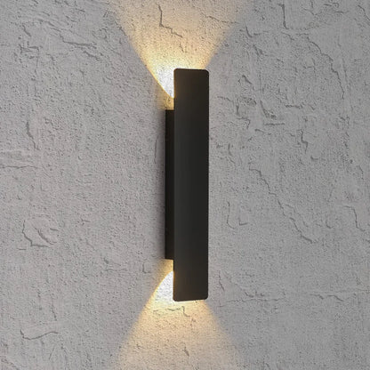 Up-down aluminum wall sconce — black and white finish outdoor LED fixture | Casa Norex