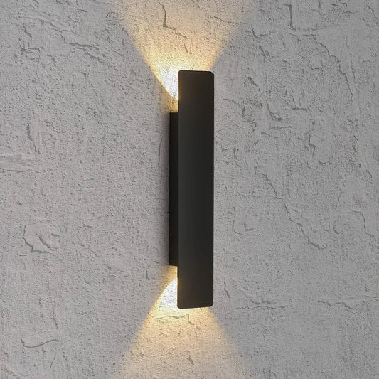 Up-down aluminum wall sconce — black and white finish outdoor LED fixture | Casa Norex