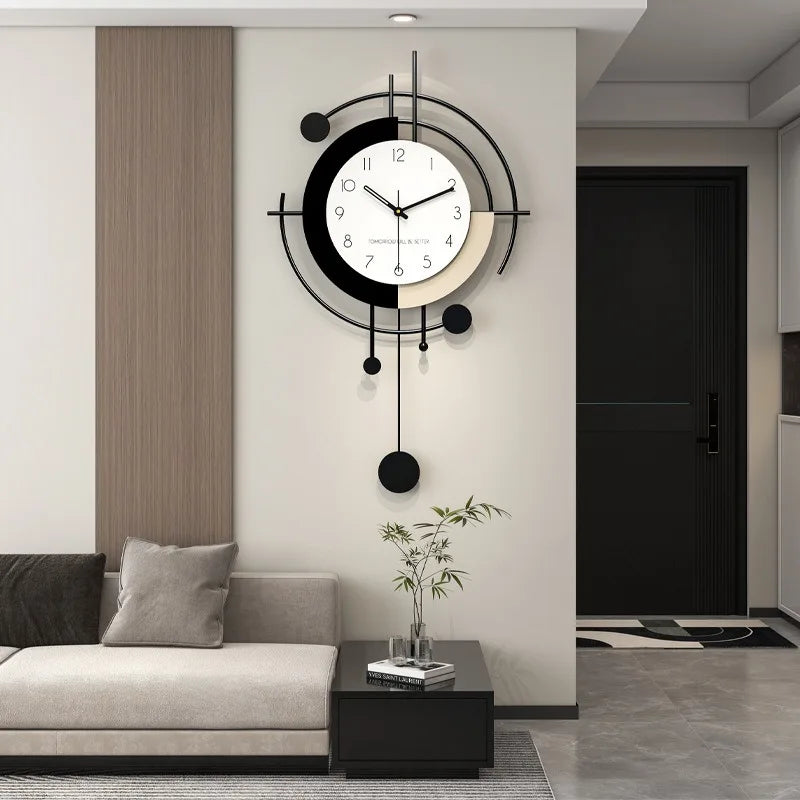 Metal & Wood Wall Clock needle display detail | Casa Norex